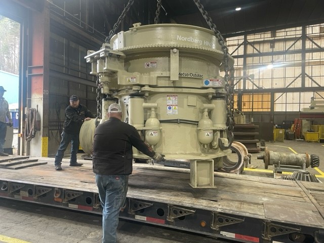 machine_marion's tweet photo. This #metsooutotec HP400 is completed and heading back to our happy customer! #MarionMachine always goes BIG! https://t.co/WXMyGuq8QP https://t.co/xeRVEuhz7Z