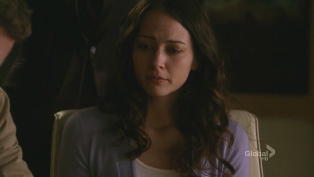 amy acker hourly serotonin-ish boosts (@hourlyamyacker) on Twitter photo 