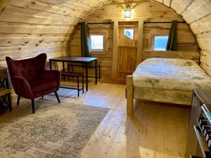 TimberTeamUK's tweet photo. Ready to turn your love of the great outdoors into a profitable business? Consider starting your own #AirBnB business with #glamping pods! Offer travelers a unique and luxurious camping experience while earning a steady income. #entrepreneurship #travel #sustainability https://t.co/sADmANywbB