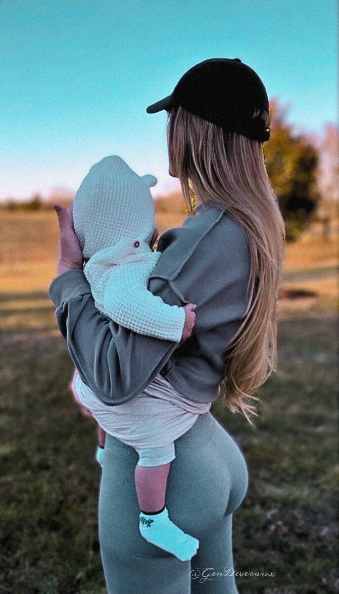 Now hush, little baby, don't you cry
Everything's gonna be alright.
I know mommy's not here right now, and we don't know why
We feel how we feel inside
It may seem a little crazy, pretty baby
But I promise mama's gon' be alright