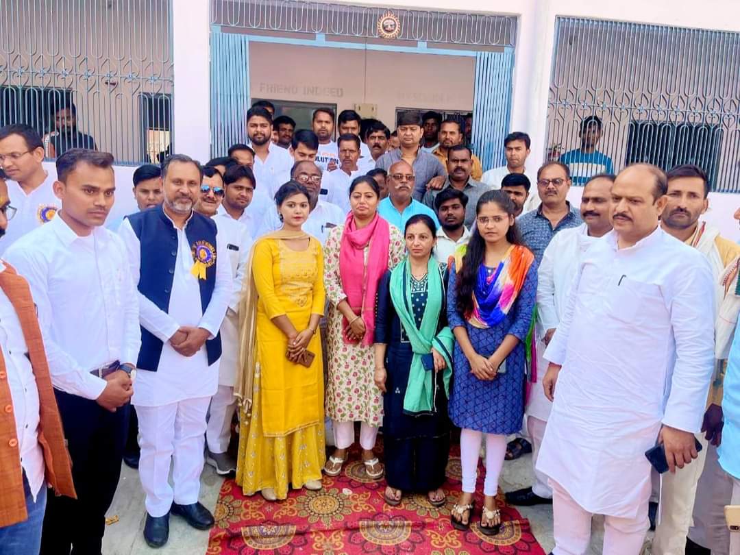 pallavi_apnadal's tweet photo. LITTLE BLOSSOM SCHOOL,
KAUSHAMBI.

#kaushambi https://t.co/7V1bmKQ3DI