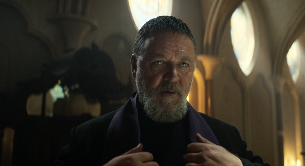 sony-pictures-on-twitter-it-s-time-for-the-vatican-s-chief-exorcist