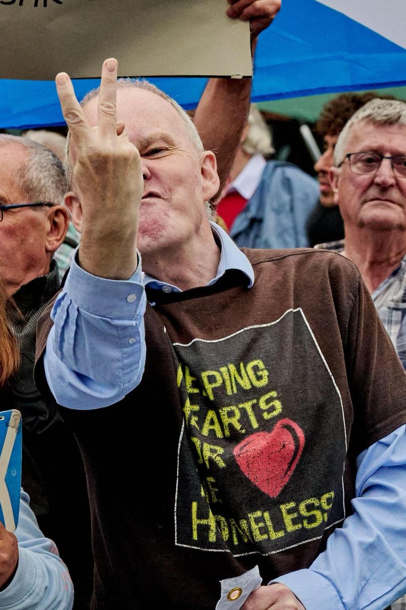 darknessintheg1's tweet photo. As the one who raised the initial complaint re #SNPFinances it has to be said demented #SeanClerkin has proved useful eventually π#PeterMurrell #nicolasturgeon https://t.co/fD65Vn7FU0
