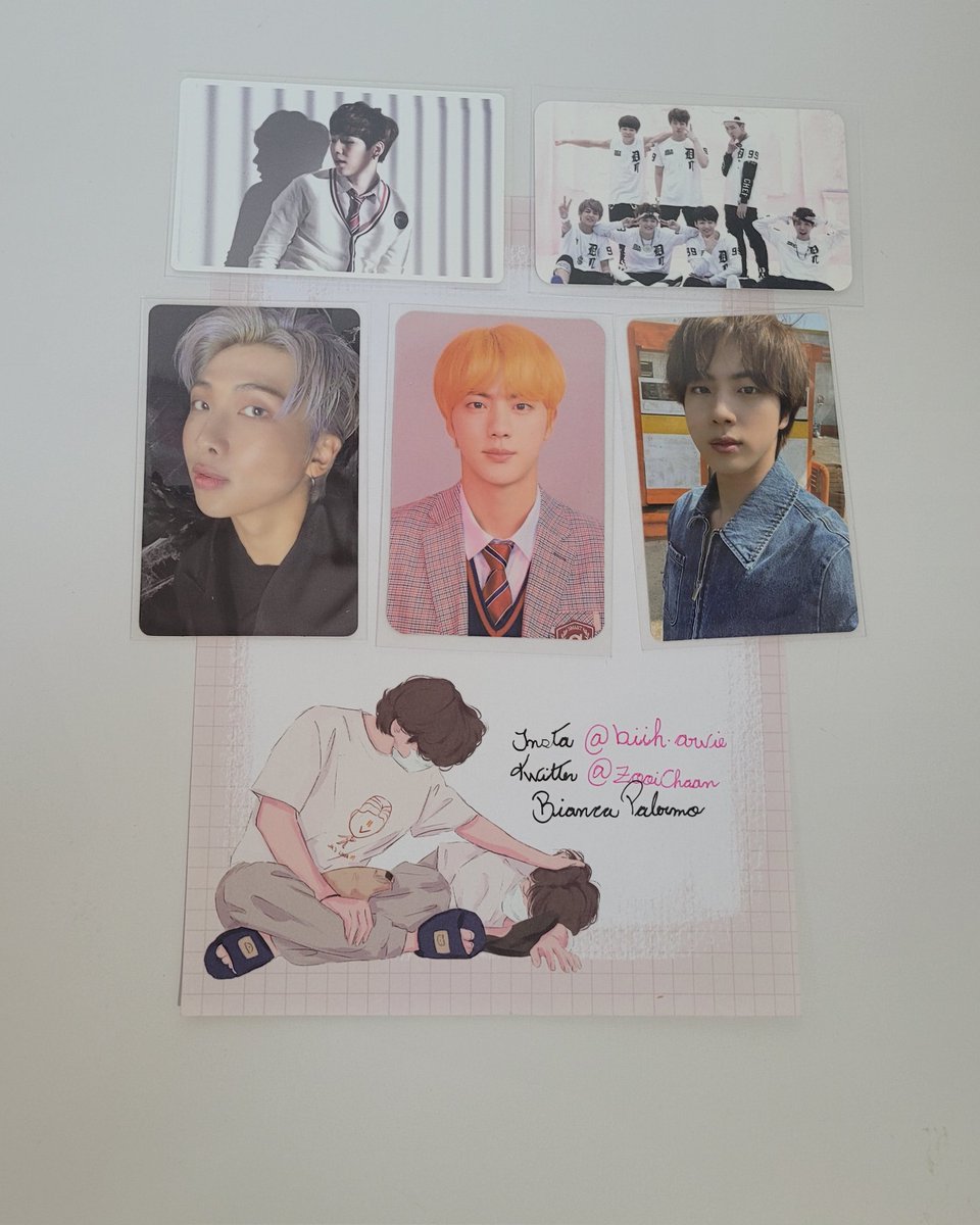 ZooiChaan's tweet photo. VENDA/VENDO
• Regulares por R$ 50
• Yoongi SLA SA por R$ 125
• Jin POB Butter por R$ 60
• O!RUL8,2 por R$20
• Poster por R$20

▪︎ Frete incluso, Tenho feedbacks positivos, se levar mais de um item dou desconto, vou nos correios sexta,  aceito Pix, transferência e picpay https://t.co/ecQyTFTr2E
