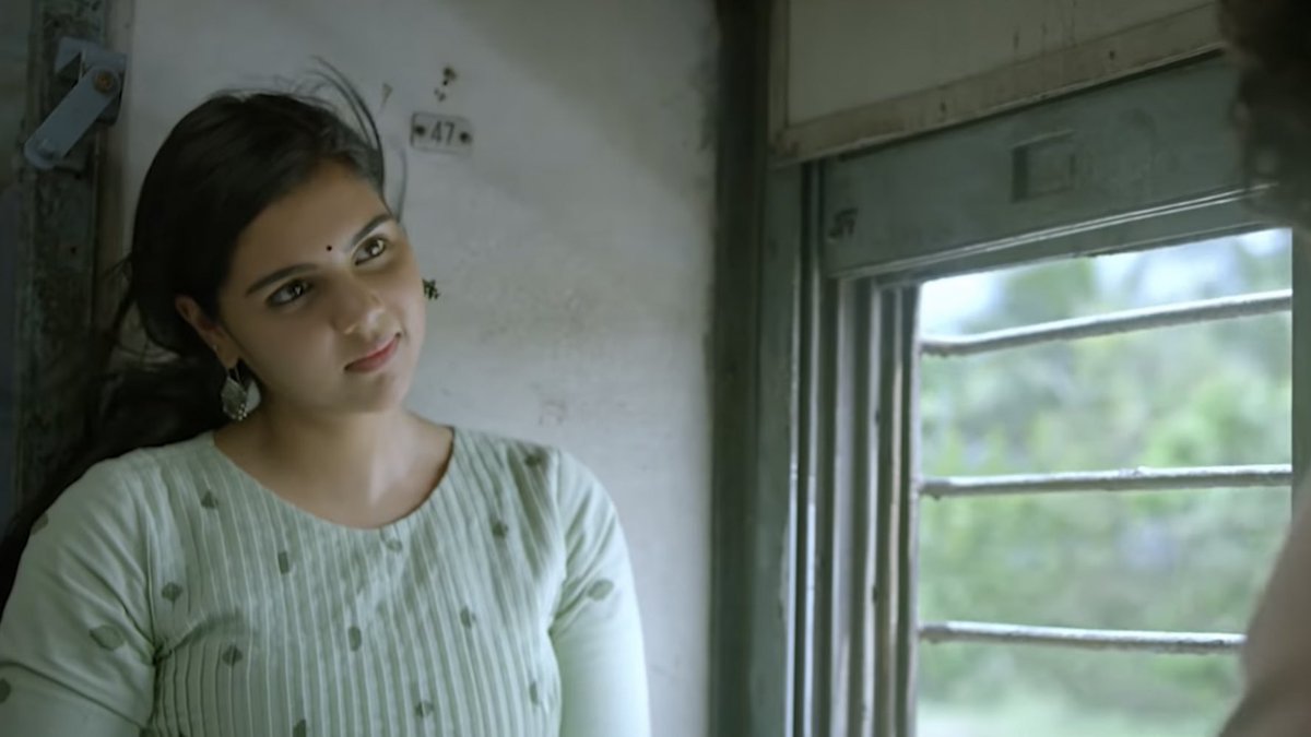 MoviesSingapore's tweet photo. Happy Birthday @kalyanipriyan 

Been part of a memorable movie #Hridayam, 

To more memorable characters like Nithya ♥️♥️ https://t.co/79MVrDArxF