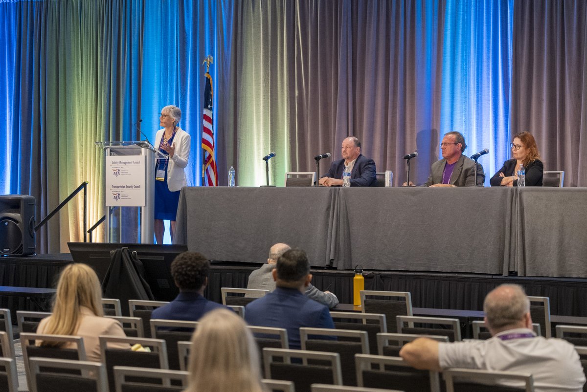 TRUCKINGdotORG's tweet photo. Discussing the latest solutions to keep our roads safe during #SSHR23 education sessions. #trucking #safety #security #HR https://t.co/FElrUsNxyY