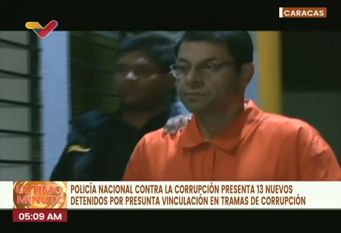 #Trujillo | Hugo Cabezas detenido por la Policía Anticorrupción

bit.ly/3KdBdEN