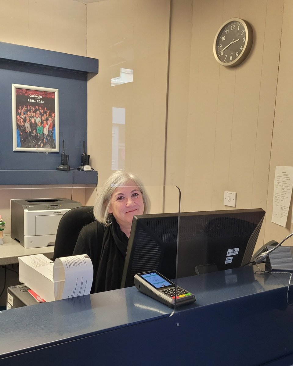 Oldham Coliseum tweet media