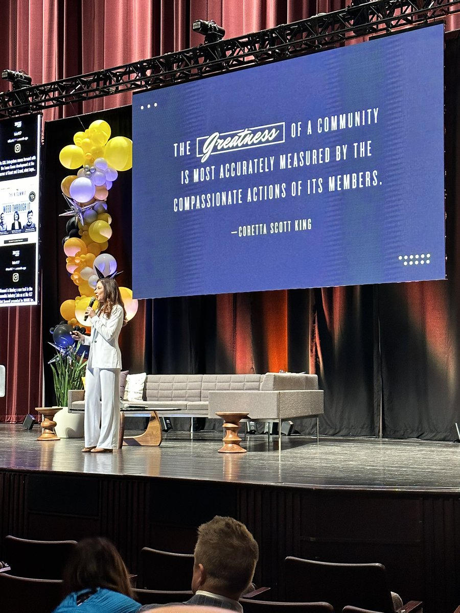 Happy to be back at one of my favorite annual events! Here’s to a day of forward thinking for 417 land! 
<a href="/Biz417/">Biz 417</a> 

#417thinksummit