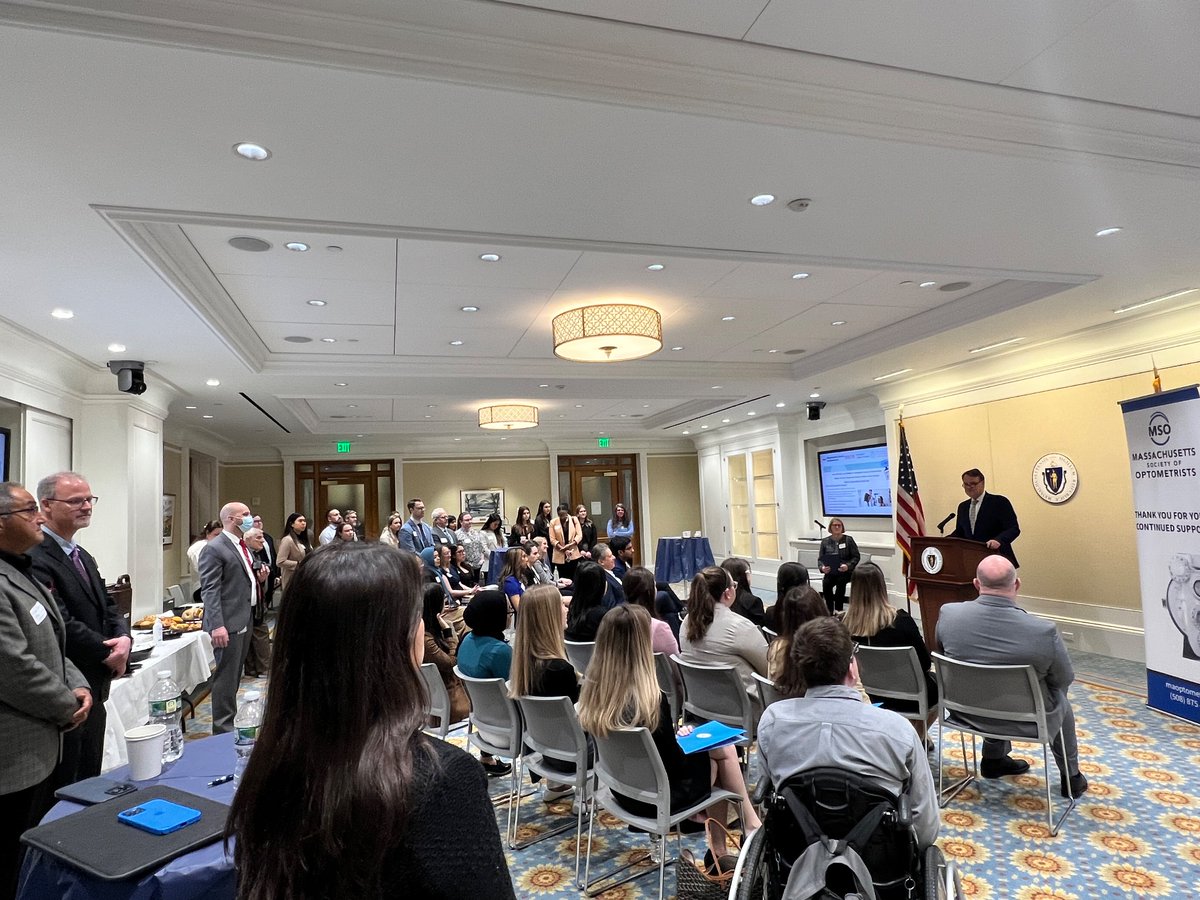 massoptom's tweet photo. Thank you @SenMikeMoore and @Barber4StateRep for welcoming us to the State House today! #optometryonthehill
@SenJohnFKeenan @repdonato @HannahEKaneMA  @JessicaGiannino @NECO424 @MCPHSWorcester @MCPHS @ https://t.co/euoHEErSVI