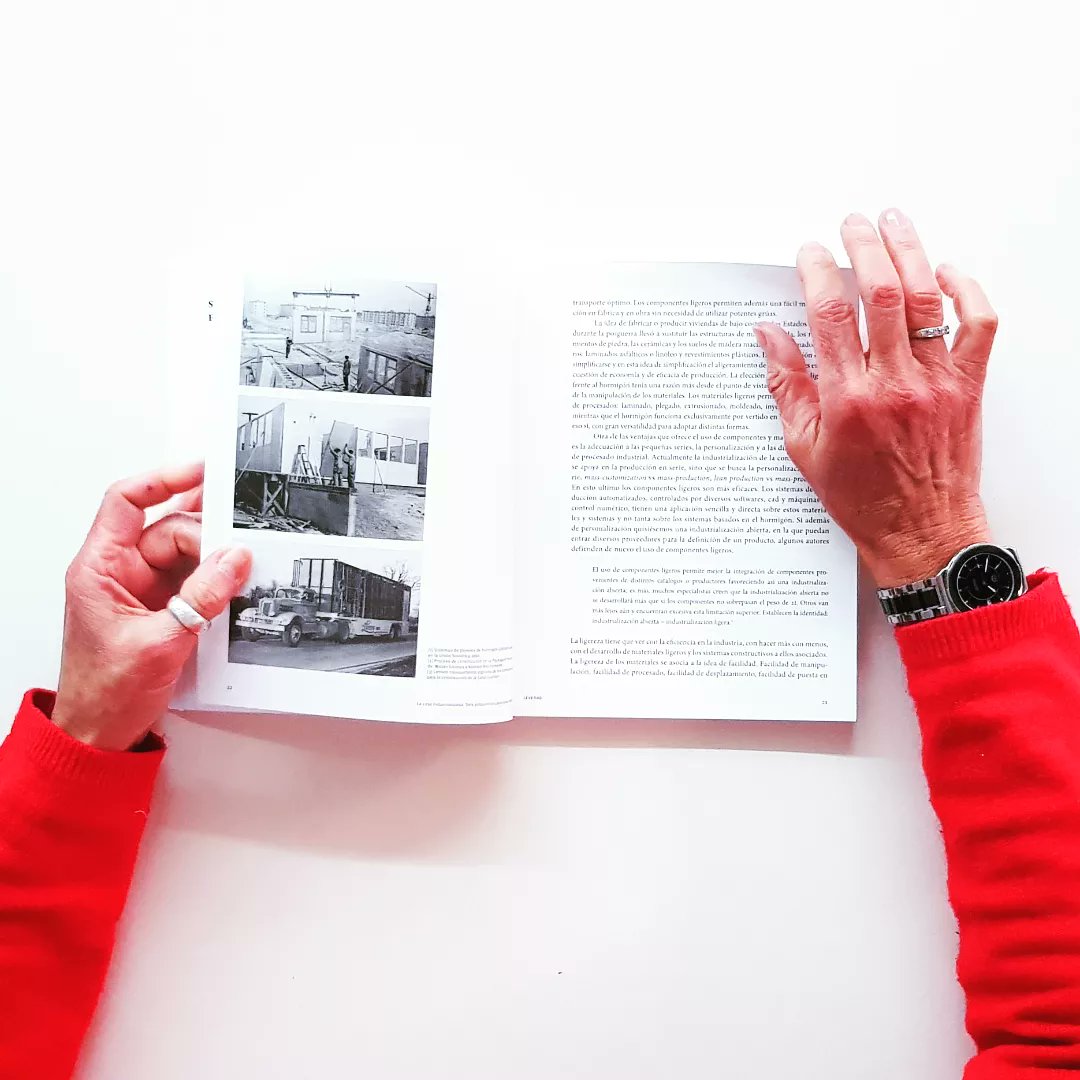 e_Asimetricas's tweet image. NEWS! &quot;La casa industrializada. Seis propuestas para este milenio&quot; de Pablo Saiz ya está disponible en edicionesasimetricas.com