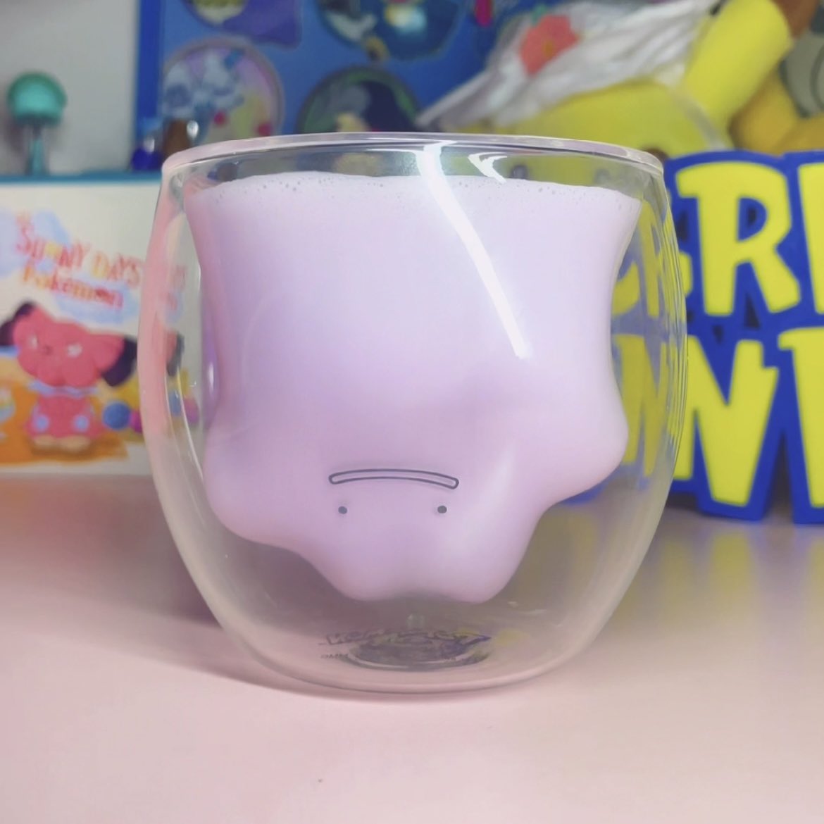 alcremiesundae's tweet image. Obsessed with this Ditto cup 💜✨