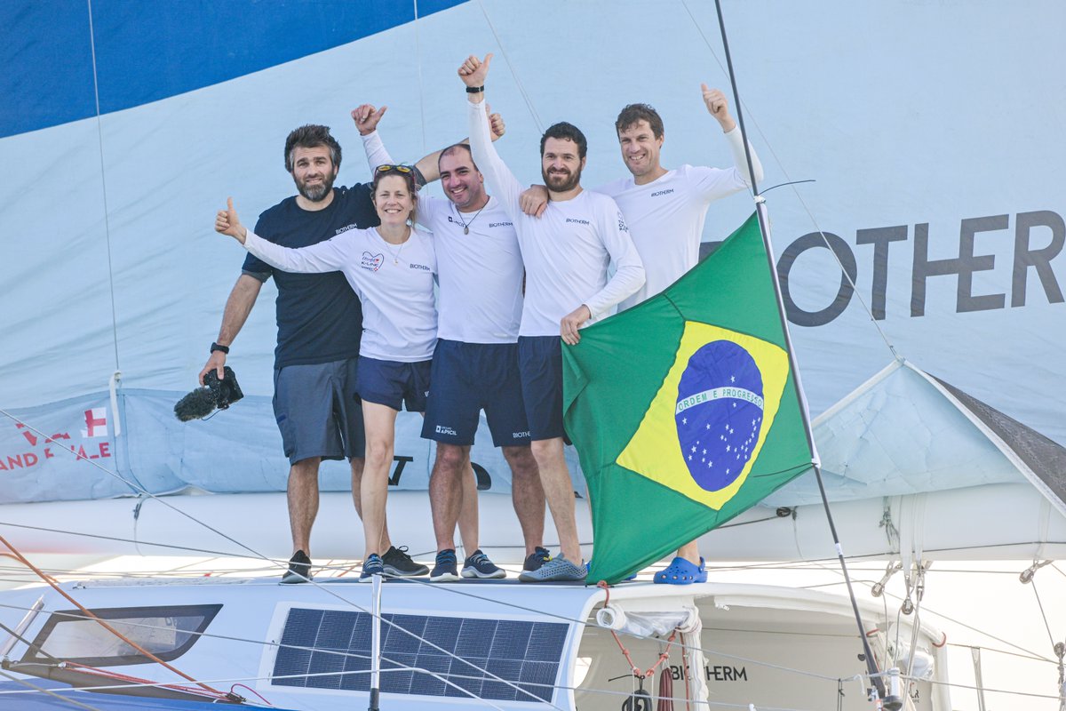 PaulMeilhat's tweet photo. 🇧🇷 The crew is now in Itajaí!

💬 « It was not easy everyday but we did it! I'm happy because the choice of the crew was really importante. To have sam, Damien and Anthony was really great help »

The work of the shore team can now begin 💪

📸 Sailing Energy

#BiothermSailing https://t.co/a4amS2UOt0