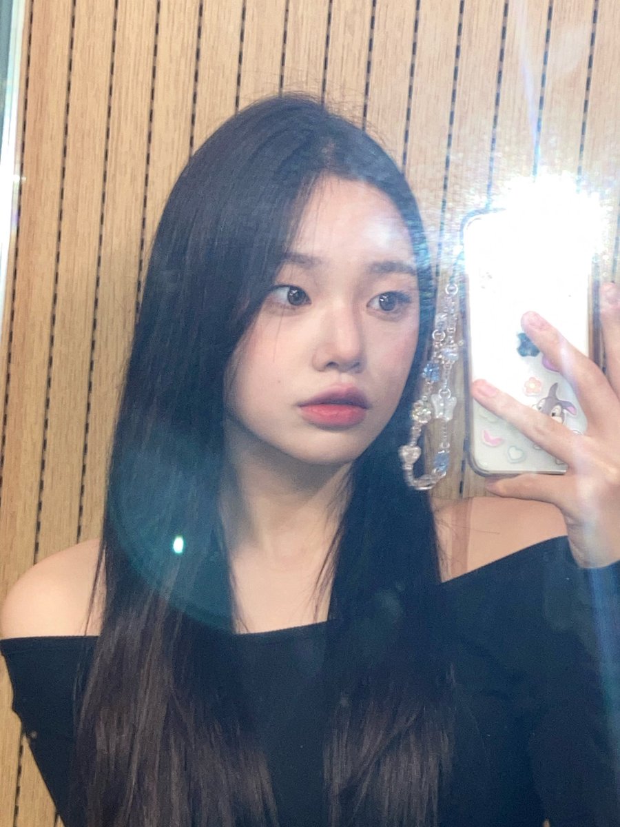 얼굴 말도안돼... 오바야 진짜