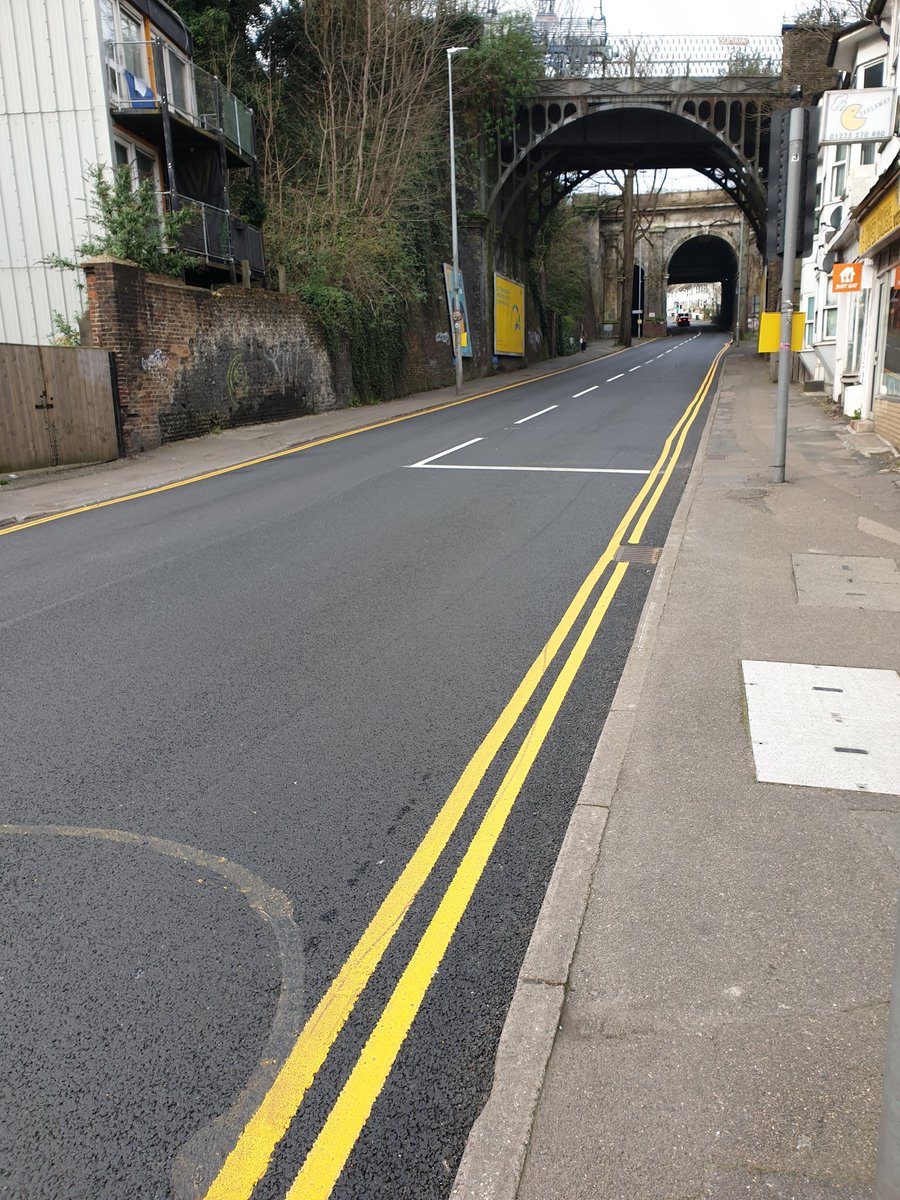 @BHCC_Transport
Please can you tell your Highways Team to reinstate the Advanced Stop Line for cyclists that they recently removed from the eastbound junction of New England Road / Street? Cc @Bricycles maps.app.goo.gl/amtmvJ2NEof4fg…