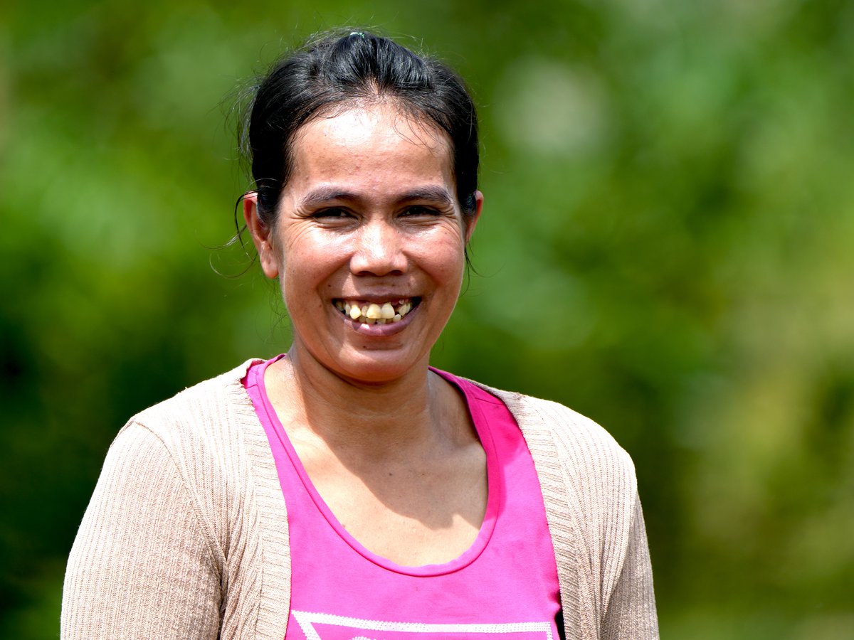 FishInnovation's tweet photo. Chhoeun Sreynuch, a participant in a @FeedtheFuture Innovation Lab for Fish activity working with @TheWCS, is collecting data that will help create more sustainable fishing practices in the future to #endhuger in Cambodia.๐
https://t.co/oVt1A8V3CI https://t.co/SAQ6HhcMhz