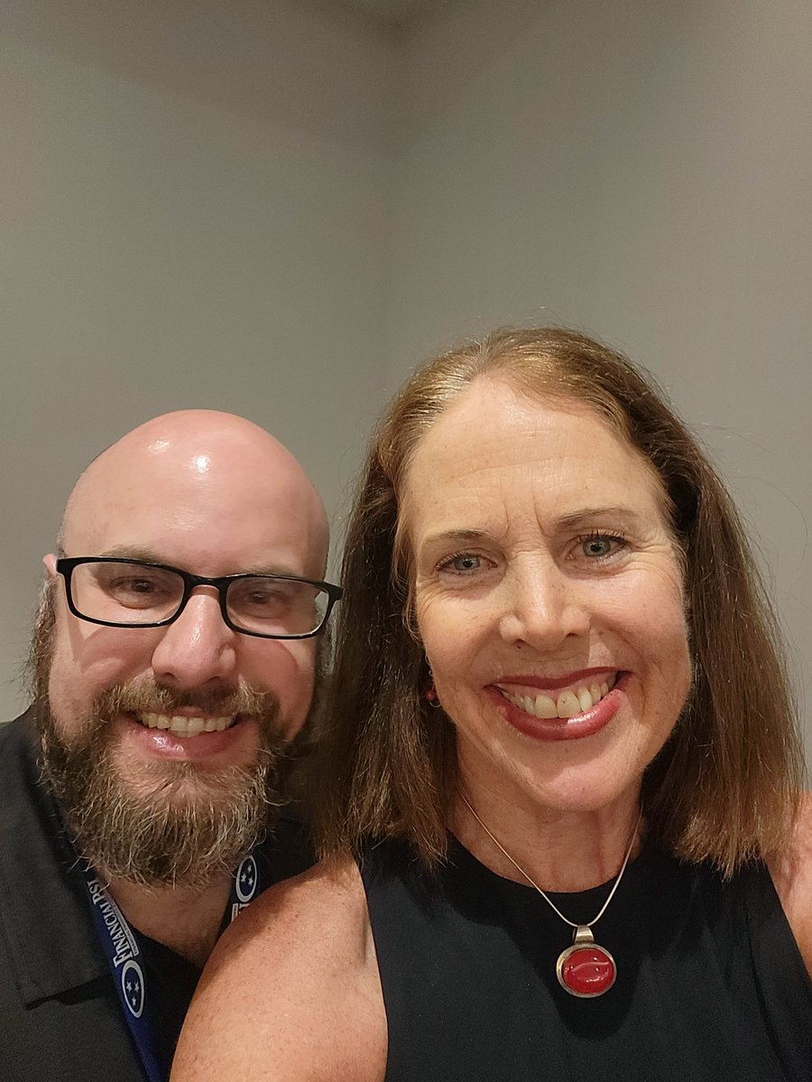 So fun to connect with #TBALeadership #TNBankers Young Bankers who have their career ahead of them and ++ #PositveEnergy #Knoxville