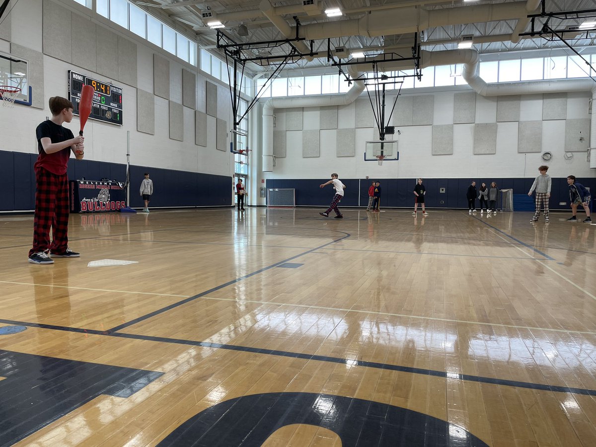 JenScarpelli1's tweet photo. Ending the term with my 7th graders with a little wiffle ball fun!  Until next year ! https://t.co/RKjVUYVqyj
