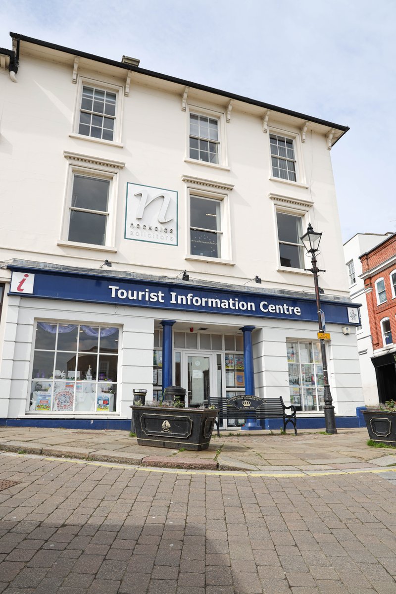 StortfordBID's tweet image. We're fortunate to have some great walks around Bishop's Stortford. Why not discover a new route this Easter? 🐣🐰🚶‍♂️
Pop into the Tourist Information Centre in Market Square and grab a guide before the long weekend 🗺️ 
#springwalks #discoverstortford #eastherts