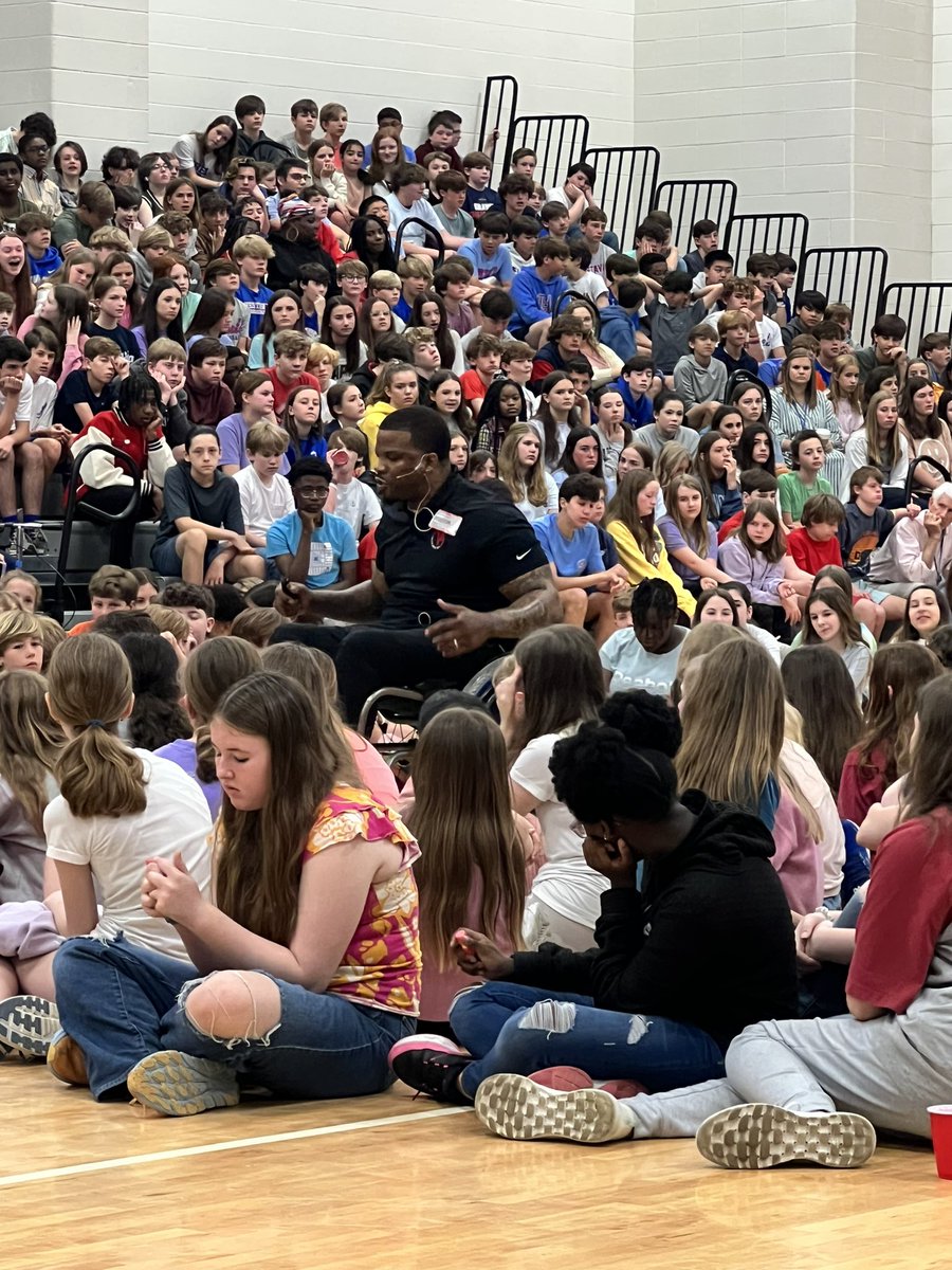 pizitzlibrary's tweet photo. Our Pizitz family had the opportunity to hear from Timothy Alexander yesterday about his book and life. He left us all inspired and invigorated!  Thank you so much for sharing with us!  @InspiredbyTA @pizitzmiddle https://t.co/r5eLiGSerw