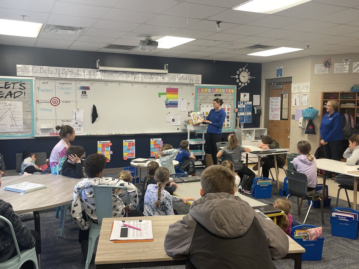 lideus_FPS's tweet photo. Thank you First State Bank for teaching our third graders the importance of saving money! #freemanfalcons https://t.co/5SPUXpdWeO