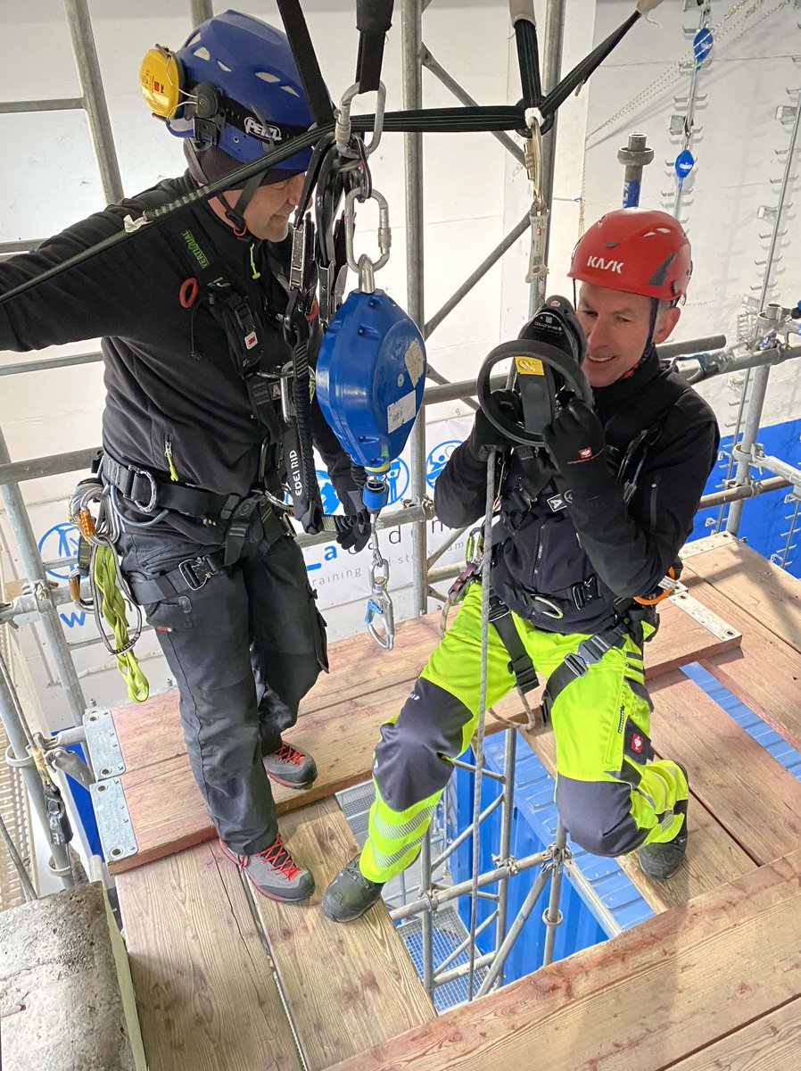 TridentArch's tweet photo. #SafetyFirst ! To be fit for our #offshore operations, we attended a GWO BST Offshore Training course at windhunter academy. Freezing weather made the Sea Survival a challenge, but Fire Fighting and Working at Heights were real fun 😃👌! https://t.co/m6RmGRtvFE