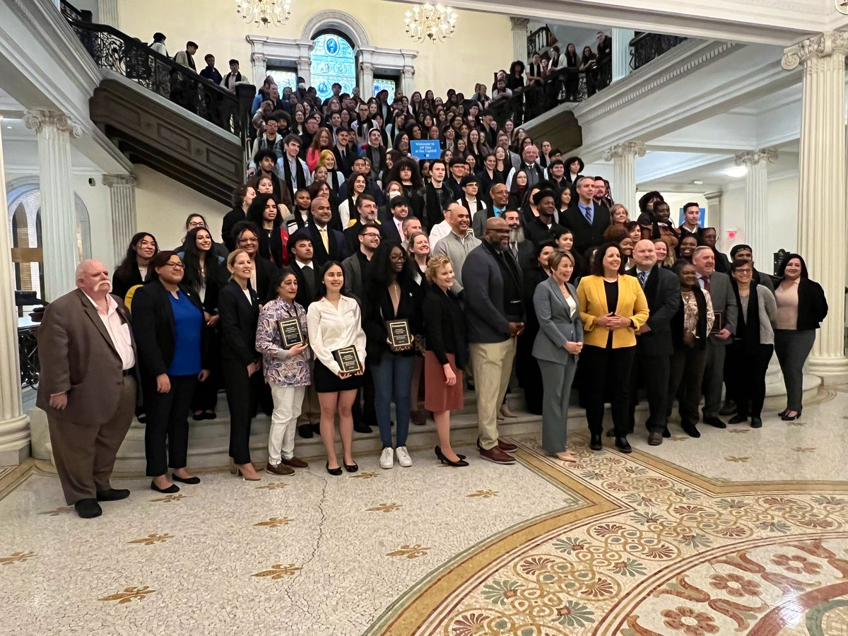 .<a href="/MassGovernor/">Governor Maura Healey</a> &amp; <a href="/MassLtGov/">Lt. Governor Kim Driscoll</a> joined in for an #APDay picture, celebrating MA as #1 in the nation in AP success #mapoli <a href="/CollegeBoard/">College Board</a> <a href="/MassInsightEdu/">Mass Insight</a>