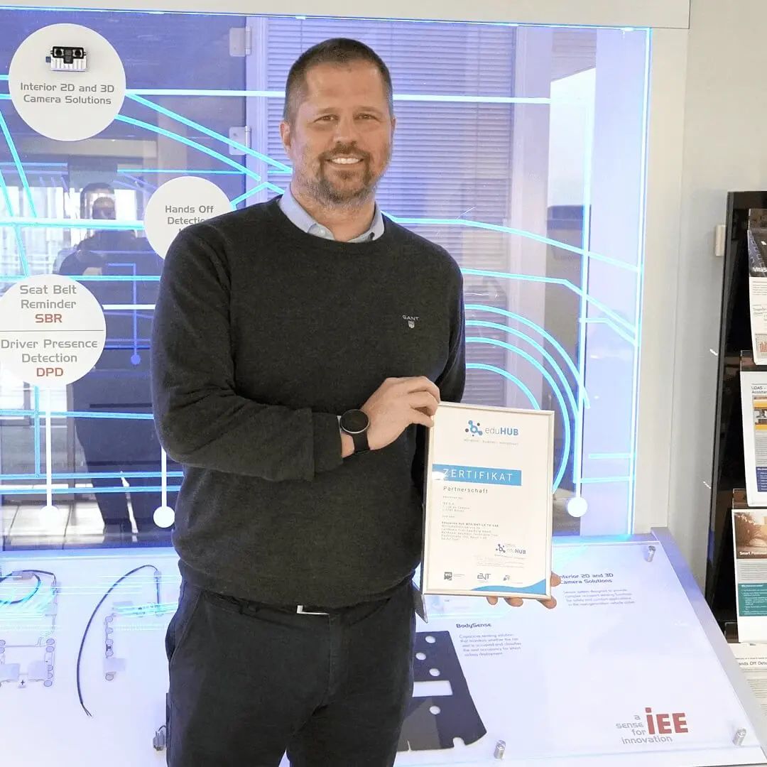 eduHubTrier's tweet image. @iee_sensing  ist im Bereich innovativer Sensorlösungen und elektronischer Fertigungsdienstleistungen führend. Das EduHub-Team freut sich auf die gemeinsamen Projekte! bit.ly/40Du33y #eduhubtrier #zutechtrier #bnttrier #IEEPeople #innovation #automotive #sensor #trier