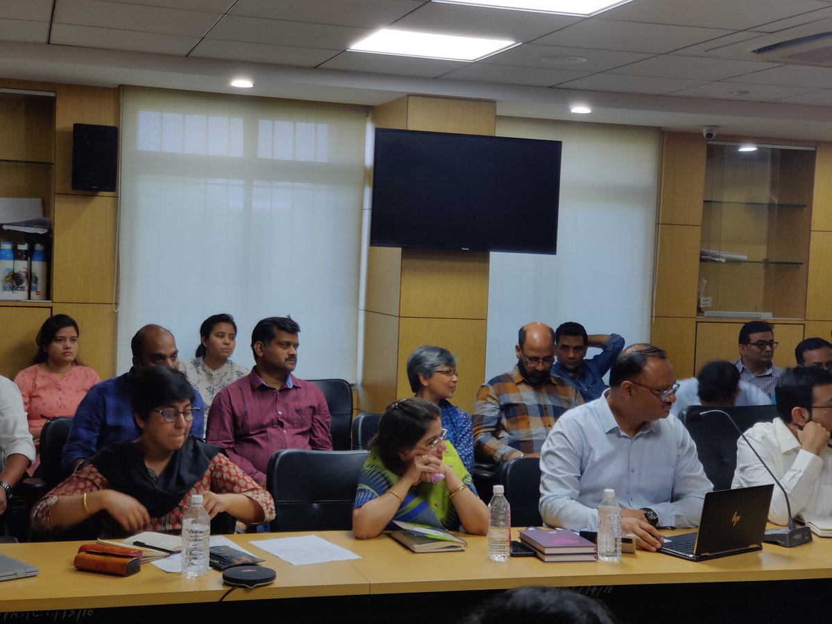 brlps_jeevika's tweet photo. Productive collaboration breeds effective implementation! 
Secretary @BiharRDD, Mr. Balamurugan D and CEO @brlps_jeevika, Mr. @rahulias6 leads the way in the Partners' Meet with JEEVIKA for efficacious project execution. https://t.co/cDSngwm2fR