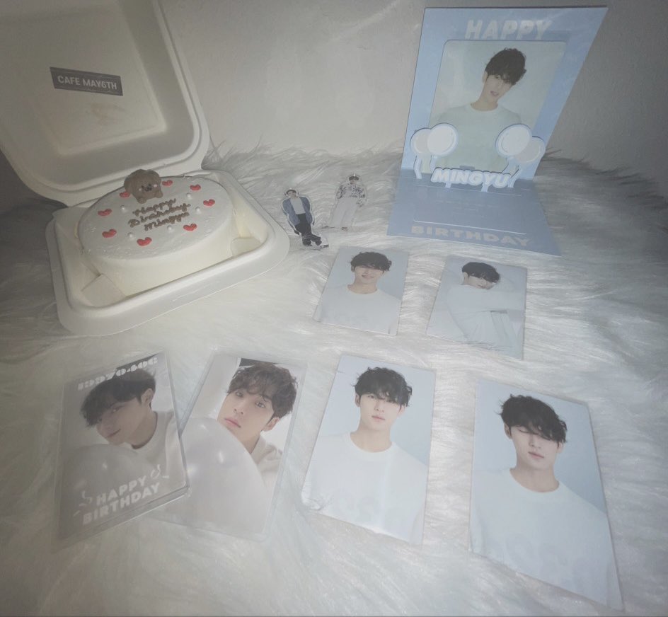 gyuiro0406's tweet image. 𝟐𝟎𝟐𝟑.𝟒.𝟔🤍 ̖́-

김민규 생일 축하해🐶🐾
いつも幸せにしてくれてありがとう

 #HAPAYMINGYUDAY 
#민규를_사랑하는_406가지_이유
#MinGYUMakeMySpring