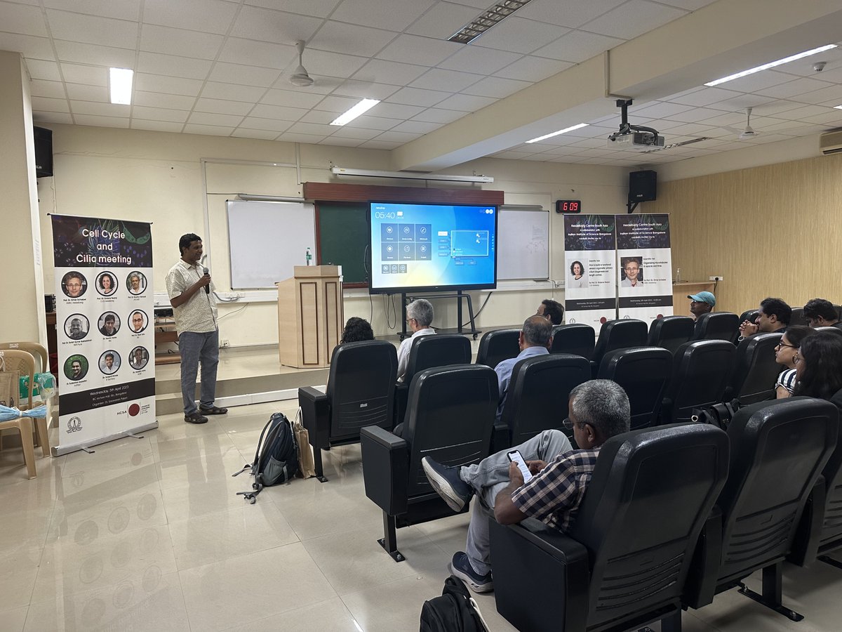 BICS_IISc's tweet photo. Indo-German Cell Cycle and Cilia meeting came to an end
Great to see this collaboration between India and Germany
Big thanks to organizer Dr Sarvanan Palani (
@syncellbiolab) and big shoutout to Dr Suboor Bakht for his support
#cell #cycle #cillia https://t.co/iw2IzWKZZG