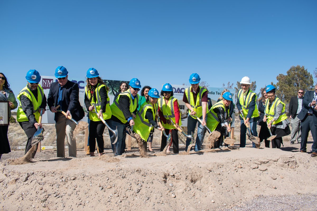ATI_Arrowhead's tweet photo. Development for the Creative Media Technology (CMT) Building has begun! The initiative is the first phase of the #CreativeCampus, a district at Arrowhead Park that will house #CreativeMedia technology facilities for @DACCNMSU and @nmsu, along with industry production facilities. https://t.co/Z2uRUvUrHz