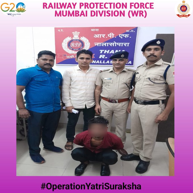 #OperationYatriSuraksha  Alert staff of #RPF nabbed a habitual thief involved in 03 cases of theft with the help of #CCTV surveillance at Nallasopara station. Handed over to #GRP for further action. #ActionAgainstCrime #SentinelsOnRail
