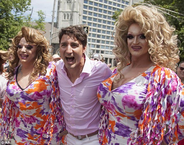 Martyupnorth's tweet photo. Let's see if Twitter hides this picture.

#TrudeauMustGo https://t.co/33tNXObcQJ
