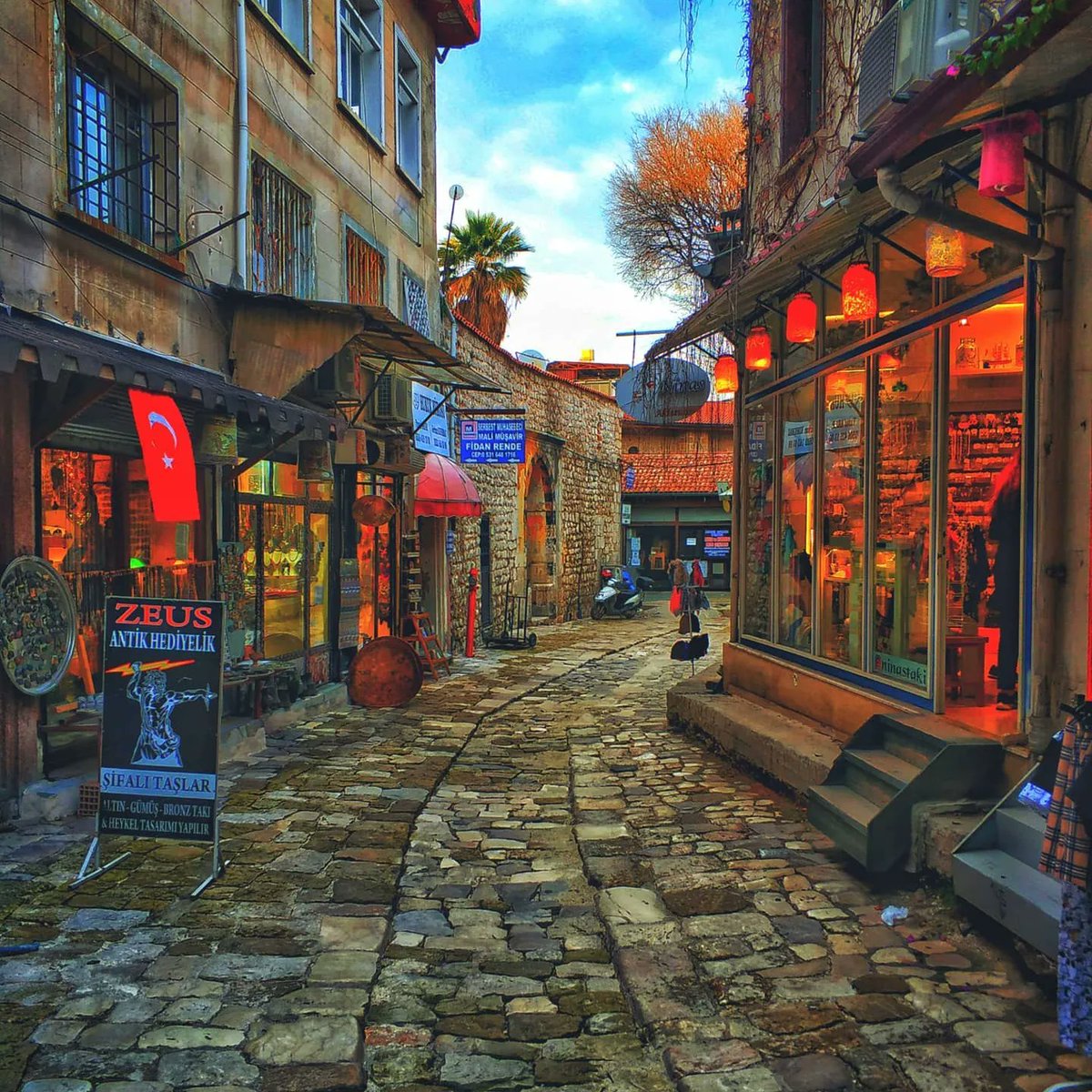 BreHatay's tweet photo. Antakya ve Arsuz Eski Fotoğraflar #antakya #arsuz #hatay https://t.co/Yse6fGe4Su