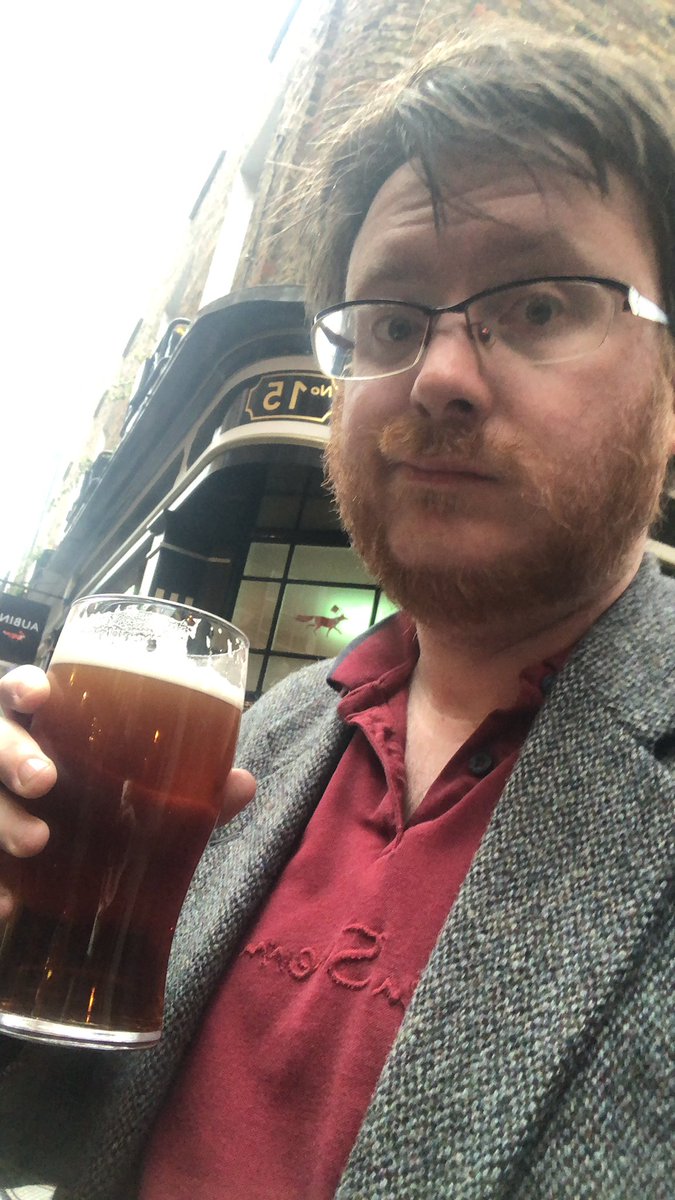functi0nZer0's tweet photo. POV you just paid the latest exchanges’ daily volume for a pint https://t.co/WUn0cz2Fsk