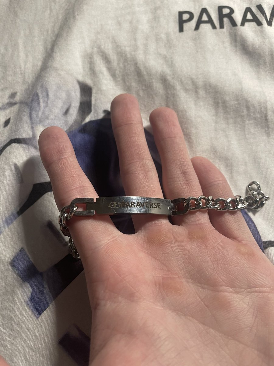 stayal9ve2kk's tweet photo. I will never forget @paraverse_world 💛

This project will last in my heart forever because of this bracelet❤️‍🔥

It will remind me a good times when i spent my time with a nice and supportive people, made new friendships and tried so hard to be noticed! Paraverse makes new history, be sure you wont miss it🫡