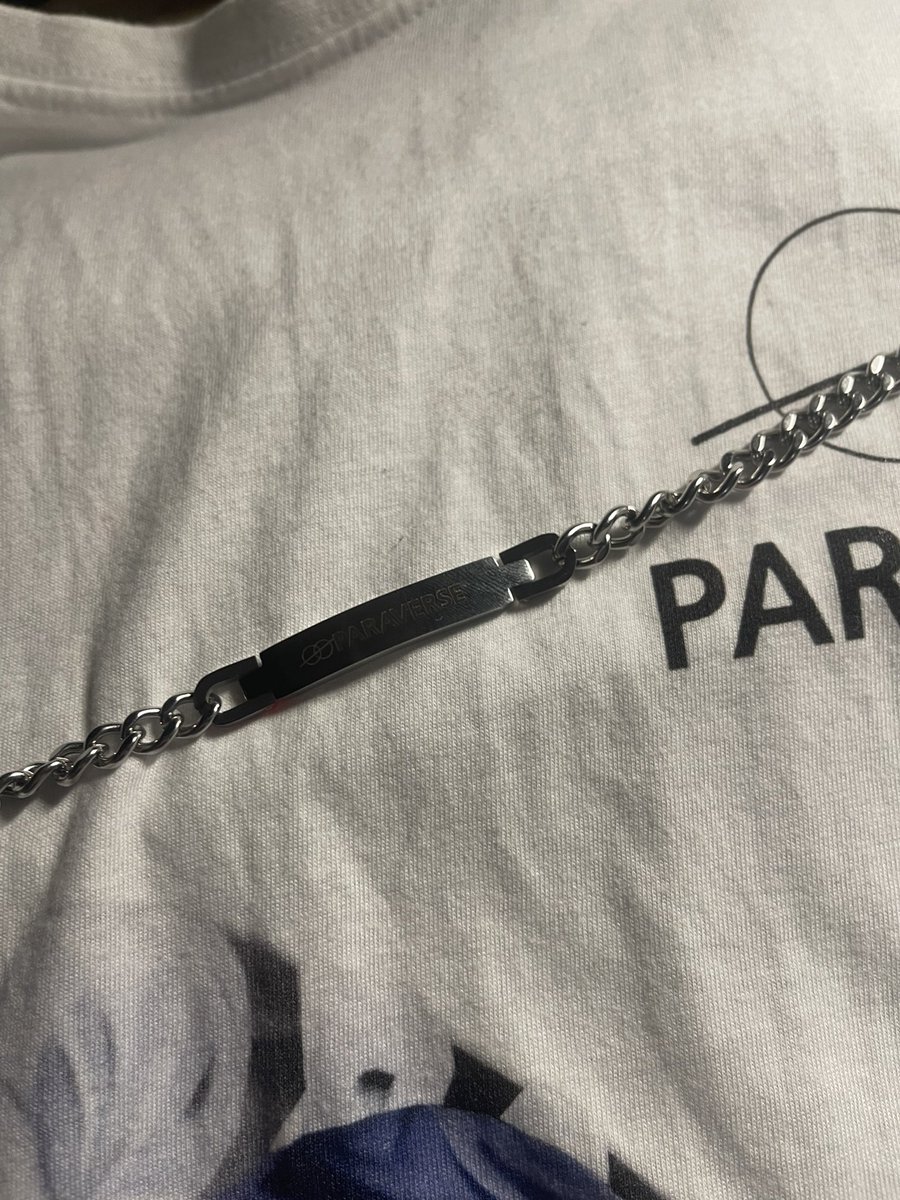 stayal9ve2kk's tweet photo. I will never forget @paraverse_world 💛

This project will last in my heart forever because of this bracelet❤️‍🔥

It will remind me a good times when i spent my time with a nice and supportive people, made new friendships and tried so hard to be noticed! Paraverse makes new history, be sure you wont miss it🫡