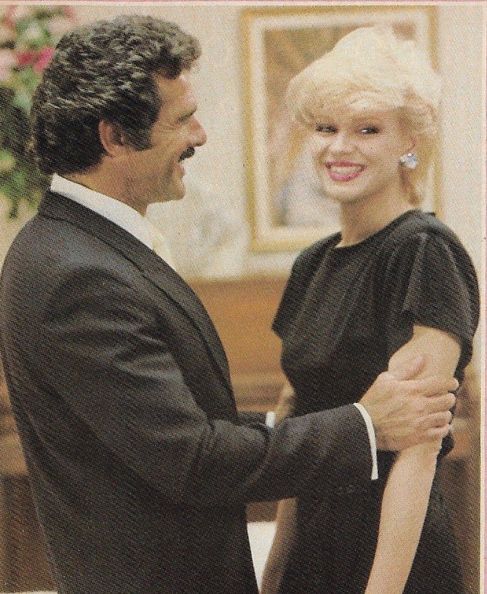 CharytinOficial's tweet photo. Fotos de varias escenas que hice contigo, querido amigo Andrés García 
“Escandalo” una novela un poco tempestuosa, pero que dejó muchos recuerdos y grandes momentos.

#andresgarcia #escandalonovela #descansaenpaz https://t.co/ud2lotmAGL