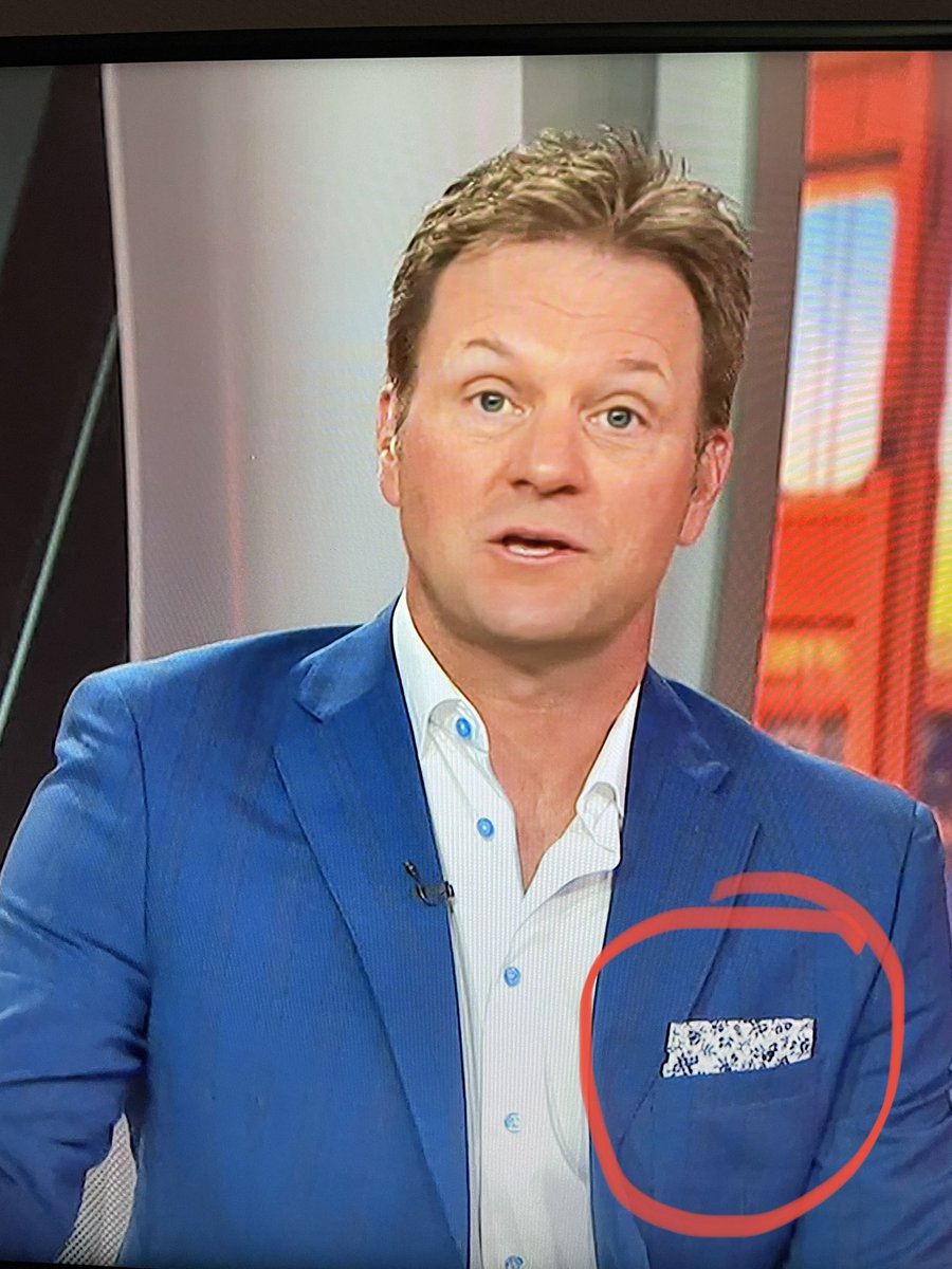 Carlos M. Ramírez on Twitter "Hey… sestes55 Nice pocket square, buddy. I wonder where you got