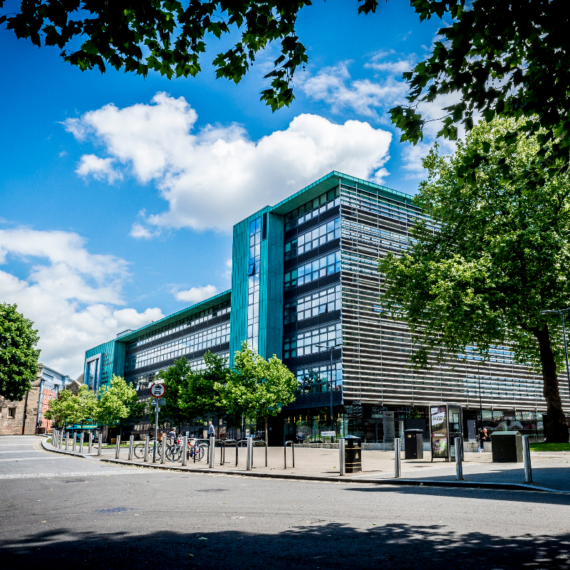 dmuleicester's tweet photo. Don't miss this free event by @PSA_APG with Ernest Paicopolos of @PolityLLC and @Femi_Sorry, exploring the opportunities and anxieties faced by Millennials, Gen Z and many others 🌎

🕕Friday 28 April ➡Hugh Aston Building
@DMUpolitics | @PolStudiesAssoc

👇Reserve your place👇