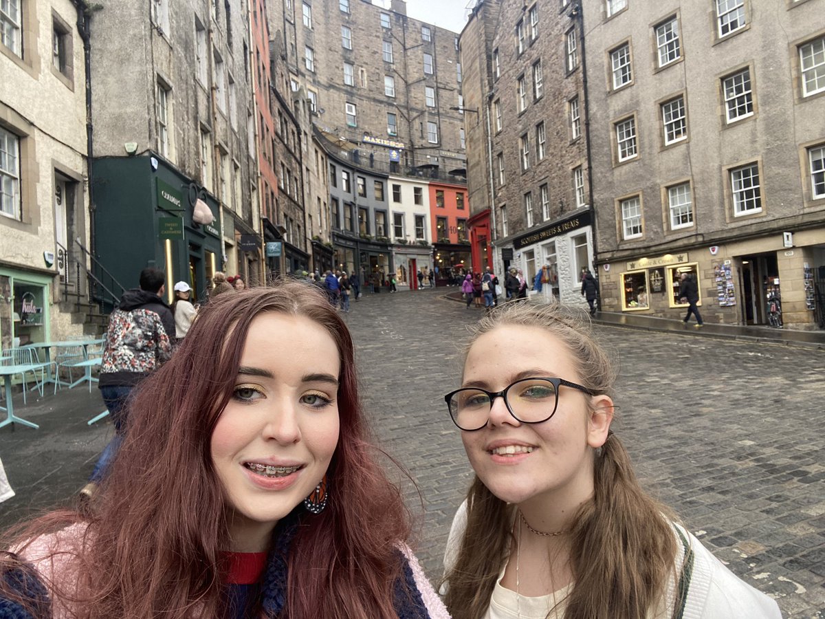 When in Edinburgh 🏴󠁧󠁢󠁳󠁣󠁴󠁿 <a href="/chriscolfer/">Chris Colfer</a> 💕