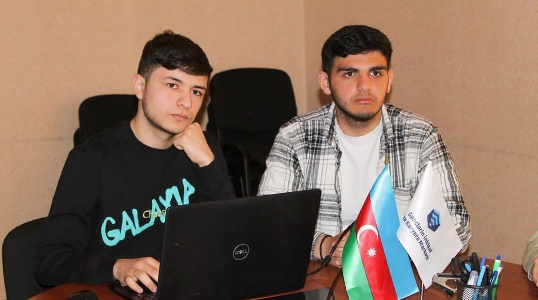 rvncllnx's tweet photo. GİKM regionlarda çox böyük işlər həyata keçirib. Kariyera təlimlərindən tutmuş intellektual oyunlara qədər. Gənclərin inkişafına bu cür dəstək olan qurumun bağlanmasını istəmirik
@presidentaz @AzerbaijanPA 
#GİKMbağlanmasın
,#GİKMbaghlanmasin https://t.co/6iY3KXzKcZ