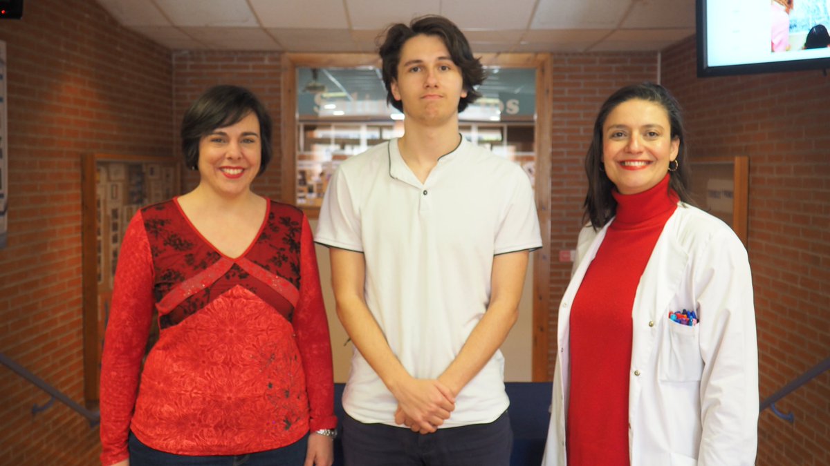 IESBasoko's tweet photo. Myjaylo Moral (B2ºA), representará a Navarra en la Olimpiada nacional de Química y en la Olimpiada nacional de Física.
Para toda la comunidad de Basoko ya es ganador, no sólo por su logro sino también por su buen hacer y su implicación diaria. 
¡Mucha suerte, Myjaylo! https://t.co/IGEbvyLKi0