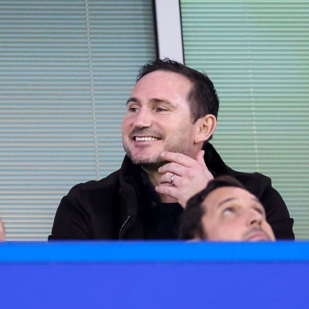 footballfirmhq's tweet image. 🔵⚽️ Frank Lampard open to Chelsea caretaker manager role, as the club explores options like Nagelsmann and Luis Enrique. Could a temporary reunion with Lampard be the right move for the Blues? 💙 #FrankLampard #ChelseaFC #ManagerSearch #cfc #chelsea #enrique #potter #nagelsmann