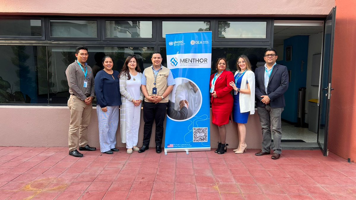 UNODC_ROPAN's tweet photo. Operadores de justicia y representantes del gobierno de Honduras 🇭🇳 realizan visita de estudio e intercambio de buenas prácticas a Guatemala🇬🇹.
Estos 4 funcionarios son egresados del diplomado sobre #TrataDePersonas ofrecido por nuestro programa #Menthor. https://t.co/ZAVFIZc8Nw