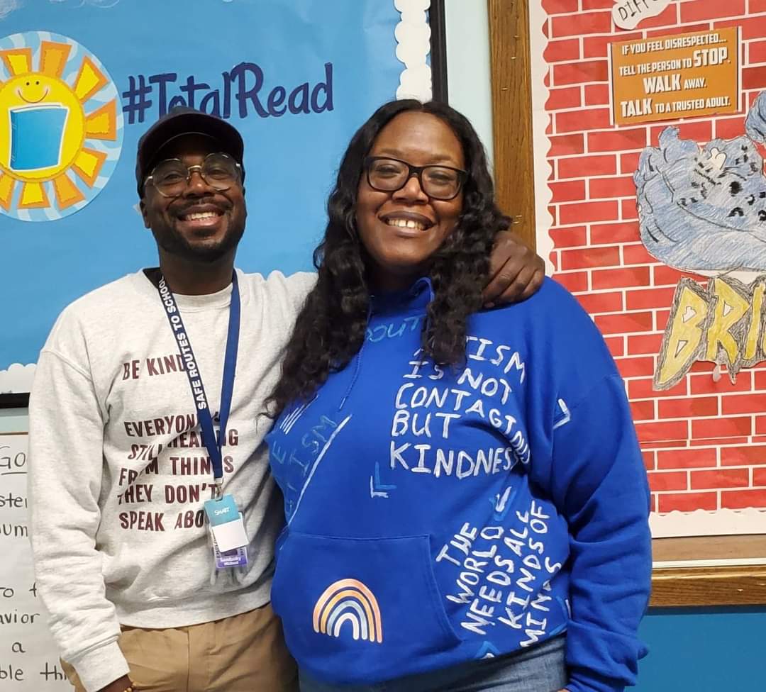 Happy Autism Awareness Month! Each Wednesday, we celebrate and build awareness around Autism. 
SHOUT OUT TO <a href="/MrMusicTeacher8/">Mike Sandusky</a> for making me a DOPE HOODIE FOR #autismawarenessmonth ! 
The lady at the bagel shop saw it and began sharing about her grandson!