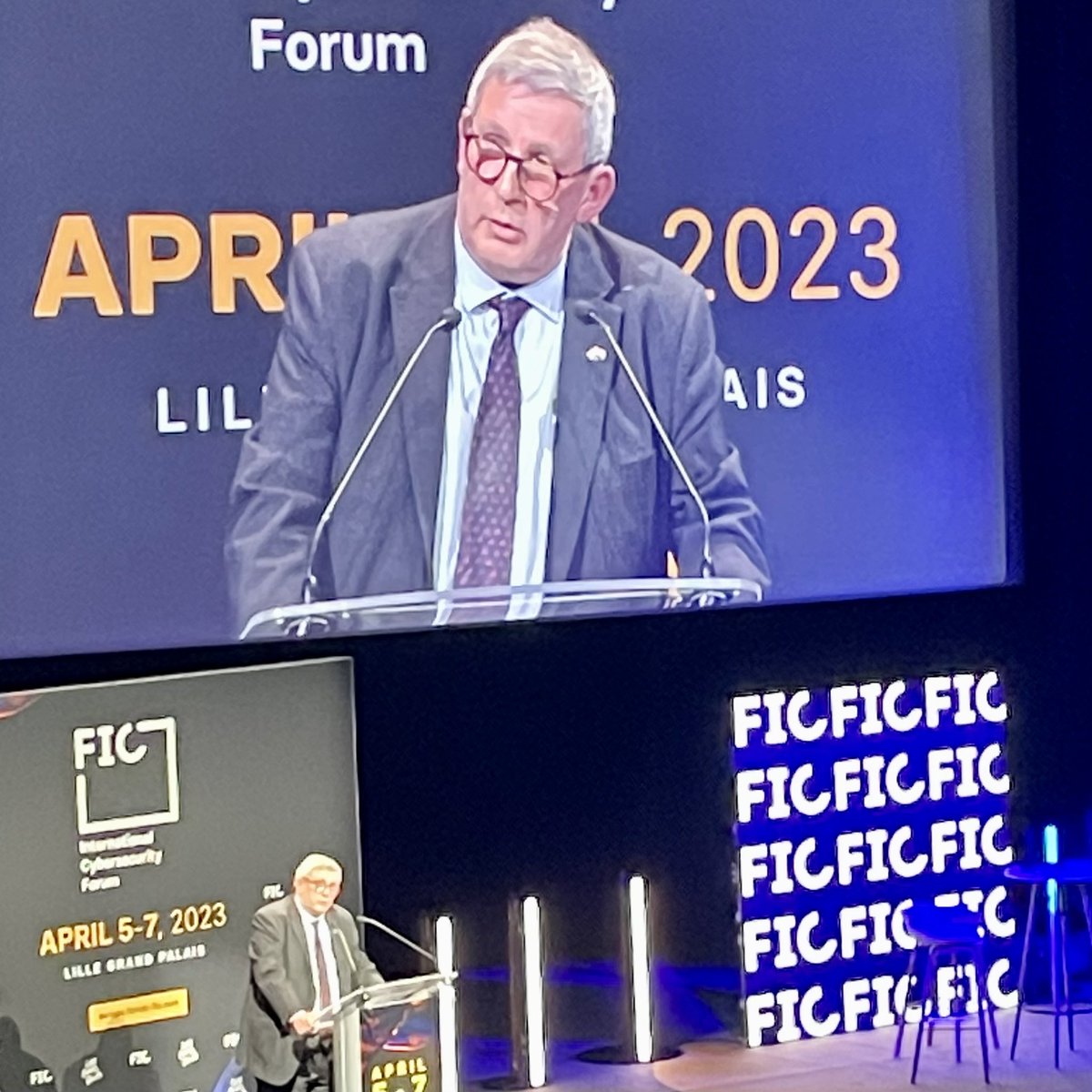 Ouverture officielle du #Fic2023 par le général Watin-Augouard, son fondateur. 

Le général Watin-Augouard avait participé au kick-off de CyberAlps à Grenoble en décembre 2022. 

Découvrez dès maintenant le live sur le site officiel du FIC !