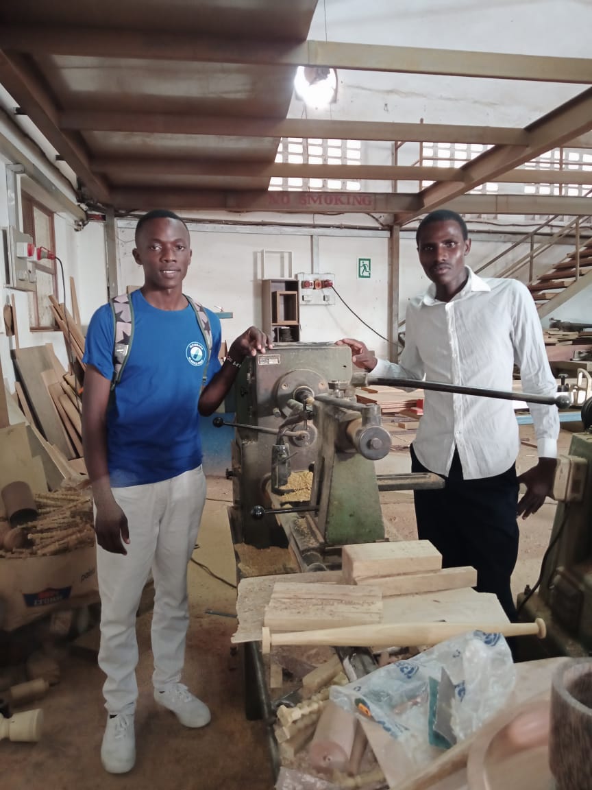 TheeMalcolm1's tweet photo. On our daily endeavor to make our dream to solving plastic pollution a reality #challengeWorks #Mombasaplasticsprize #plasticpollution #innovations #plastics https://t.co/CW7IpqR71D