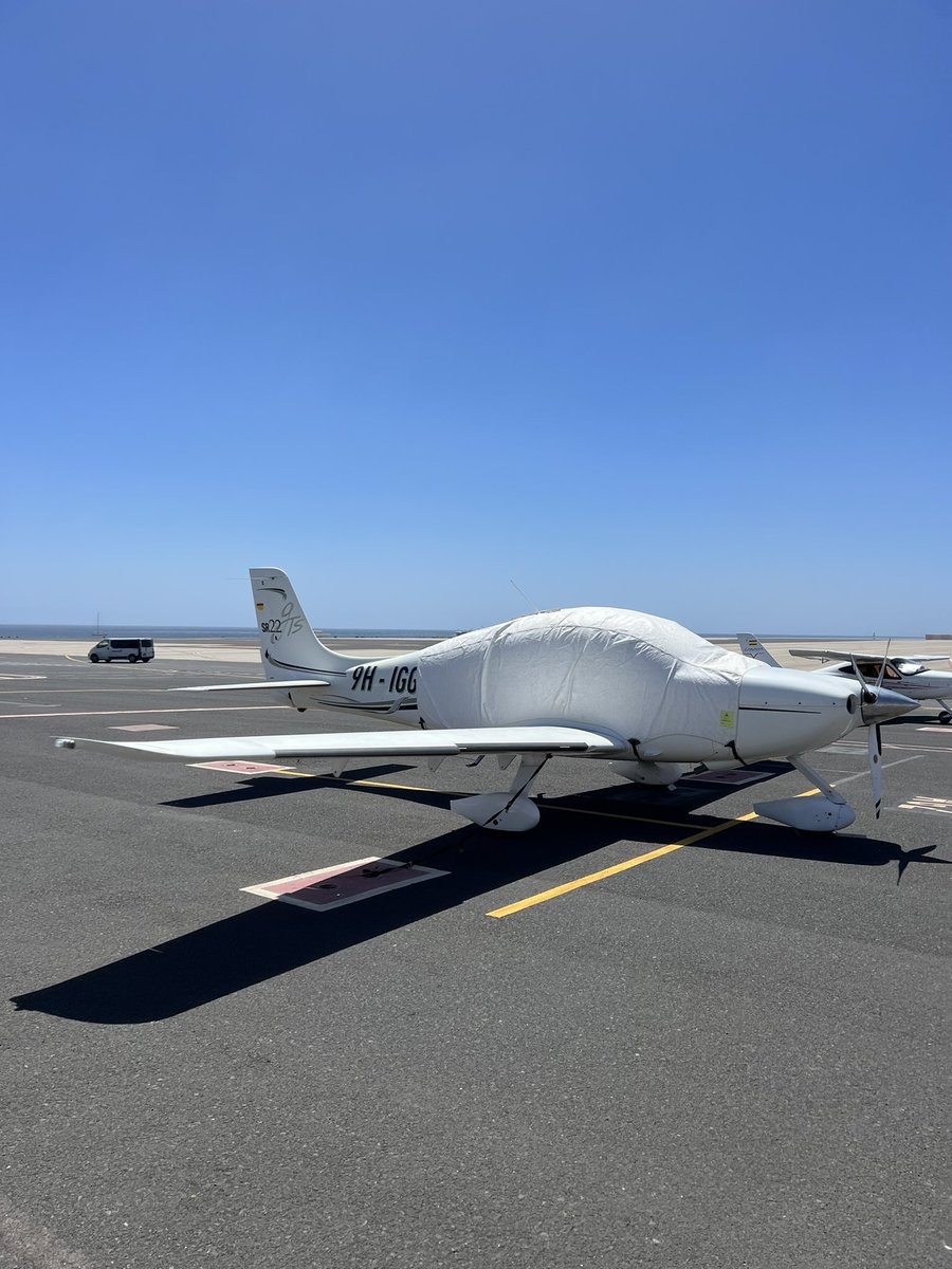 A nice Cirrus resting on the platform at Lanzarote airport ✈️ #cirrusaircraft #avgeek #aviation #sky #plane #canaries